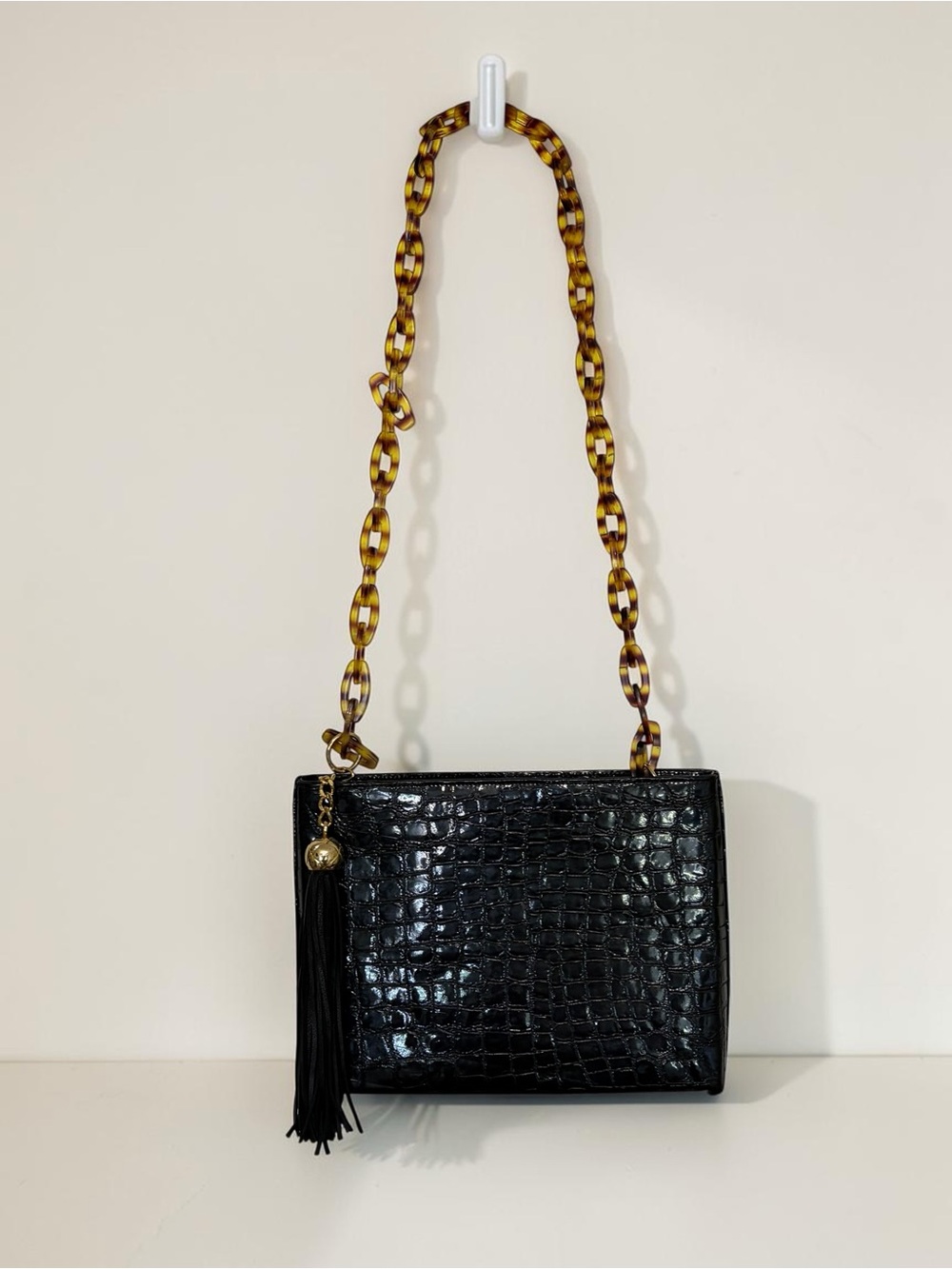 Vintage Ashneil Black Croc-Embossed Shoulder Bag Tassel Tortoiseshell Chain